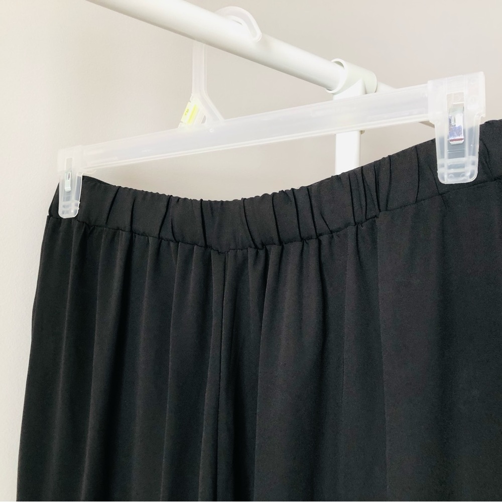 Flowy black elastic waist wide leg pants